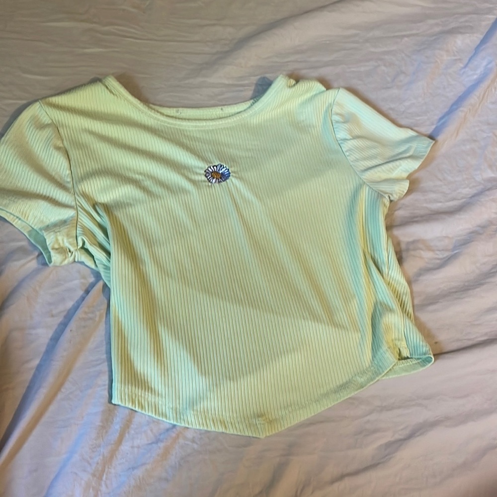 Green sunflower crop top🌻